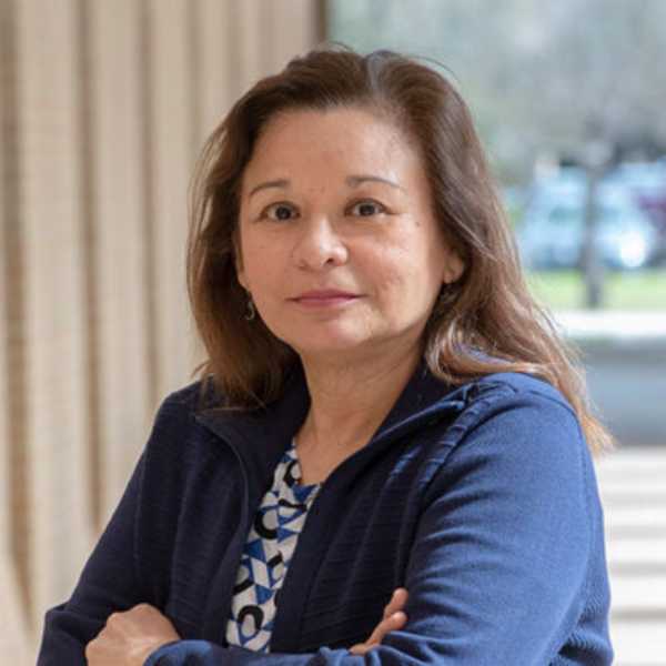 Genny Carrillo headshot